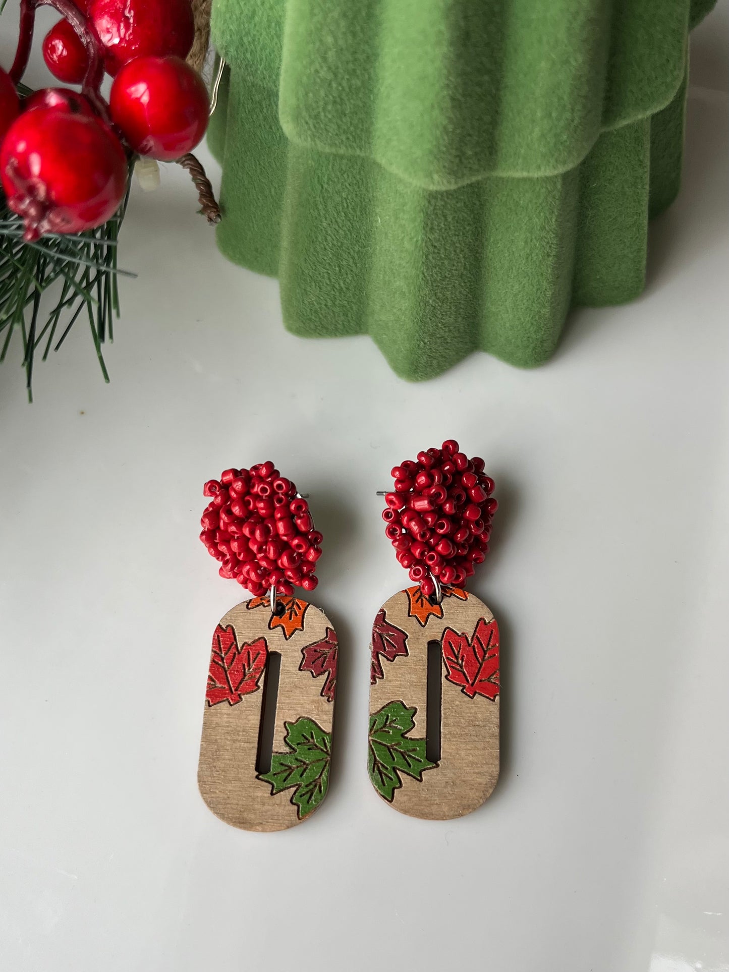 Oval Leaves Hoop Earrings